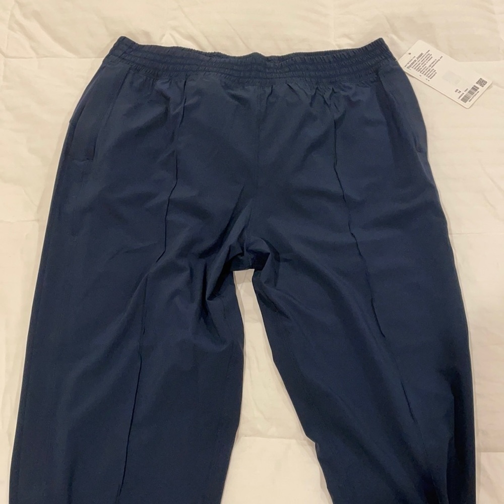 NWT Lululemon Navy Size 14 Wanderer Jogger